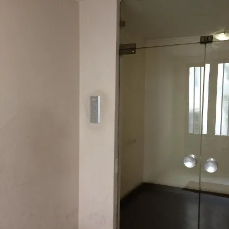 Métro Pigalle,garçonnière 25 M2, 3 Per, Cabarets Théâtres,restaurants,tout Confort Apartamento