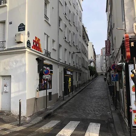 Pigalle Montmartre - 2 Minutes De La Station Metro Pigalle - De 25 M2 - 2 Lits Simples Type Gigogne Pour 2 Pers-zone Tres Touristique - Cabaret Moulin Rouge A 200 M,cafe Aux Noctambules,cabaret Chez Michou Restaurant Bouillon Pigalle,theatre D Apartman *